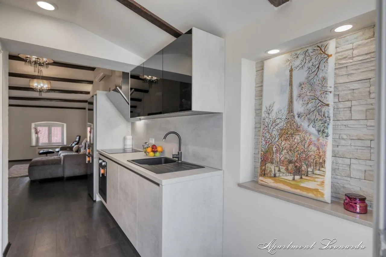 Appartement Penthouse Leonarda With Private Parking à Pula 0*,